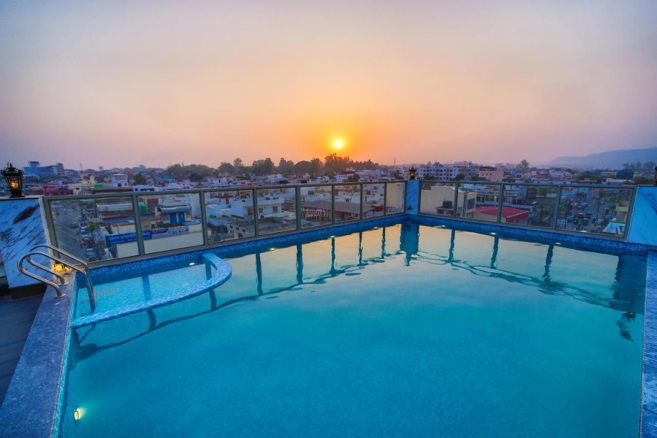 Hotel Holy Vivasa Ришикеш Экстерьер фото