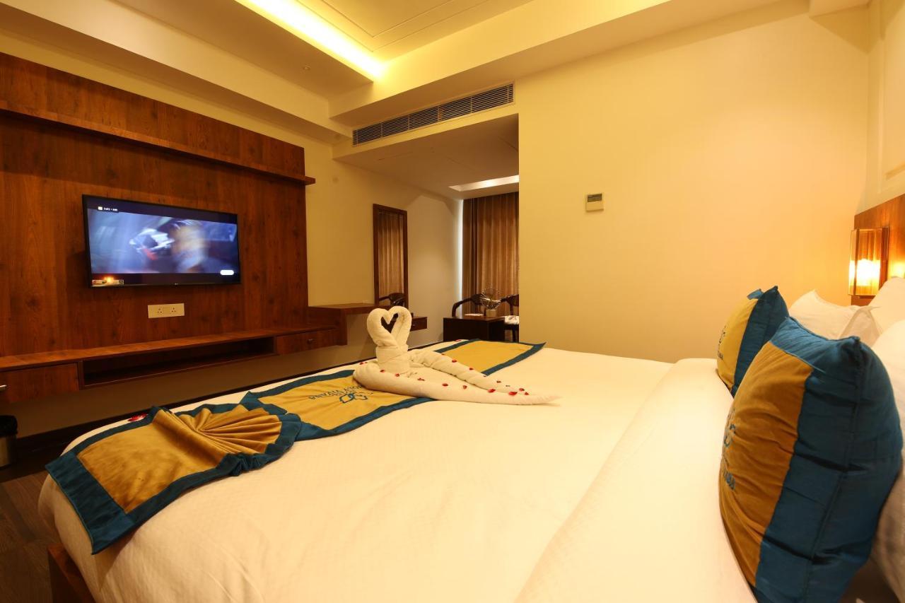 Hotel Holy Vivasa Ришикеш Экстерьер фото
