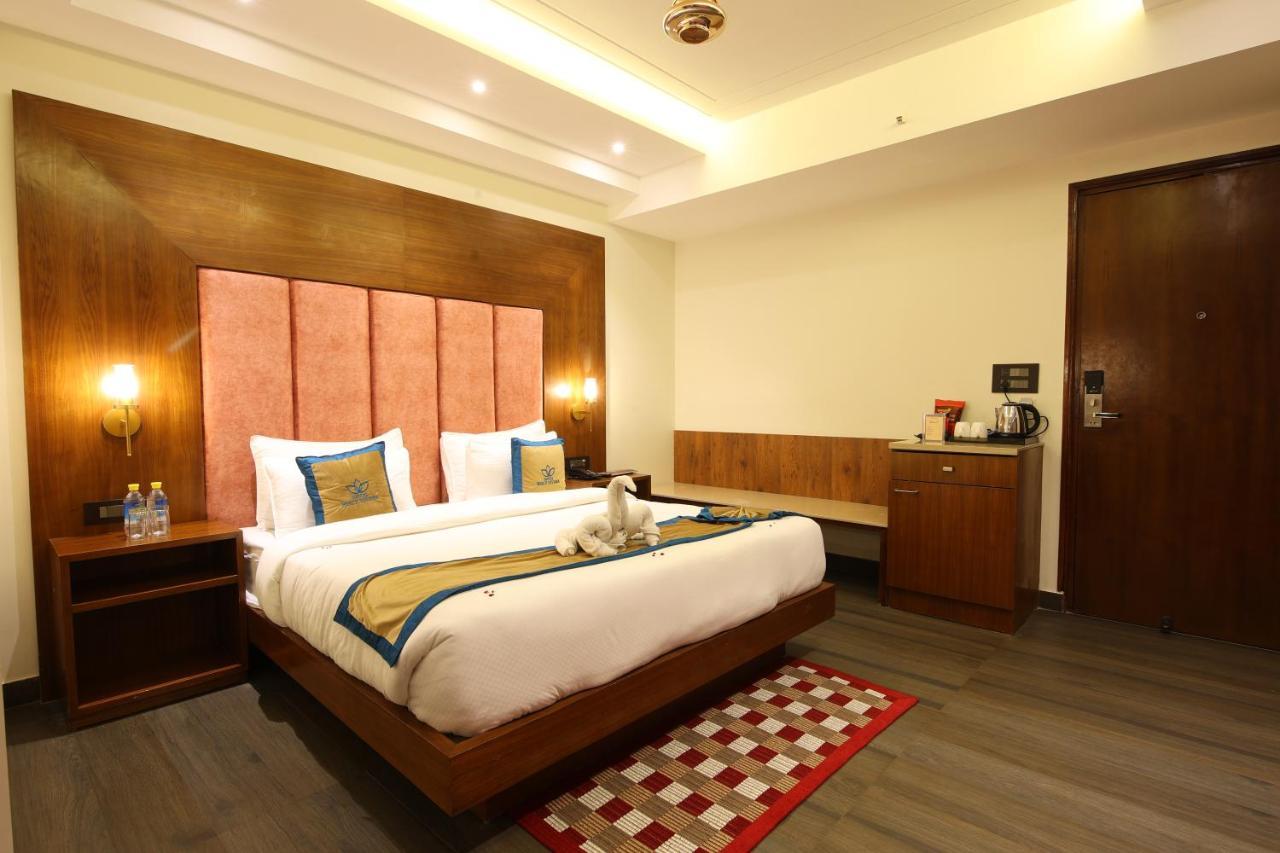 Hotel Holy Vivasa Ришикеш Экстерьер фото